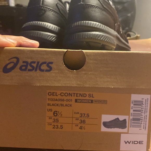 ASICS women’s sneaker - Picture 6 of 6